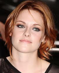 Kristen Stewart: a soli 22 anni è l'attrice più ricca al mondo, seconda Cameron Diaz Kristen Stewart: a soli 22 anni è l'attrice più ricca al mondo, seconda Cameron Diaz