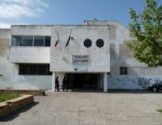 Matera: 14enne irrompe in una scuola per rubare, precipita dal tetto e muore Matera: 14enne irrompe in una scuola per rubare, precipita dal tetto e muore